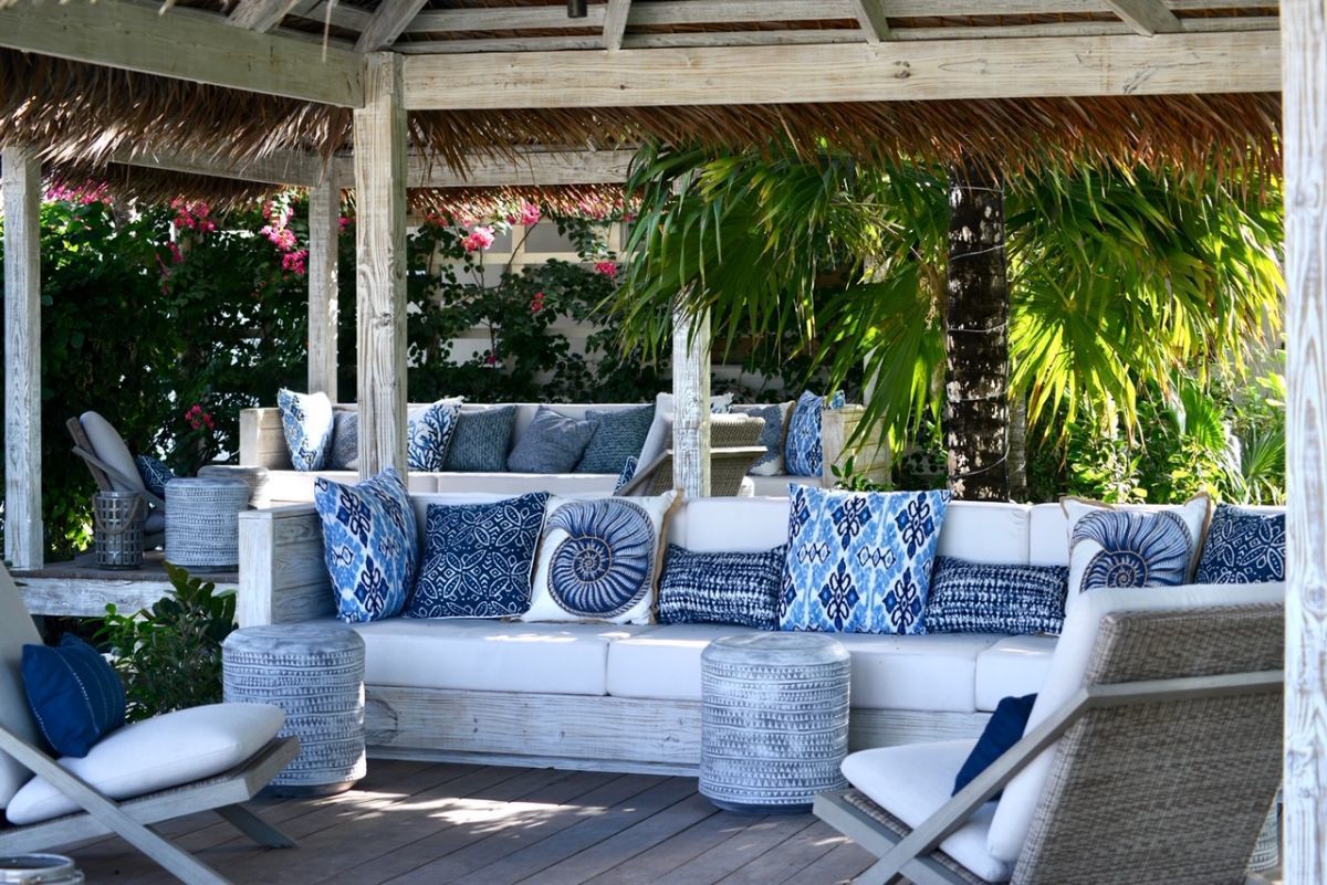 Pine Cay Poolside Dining