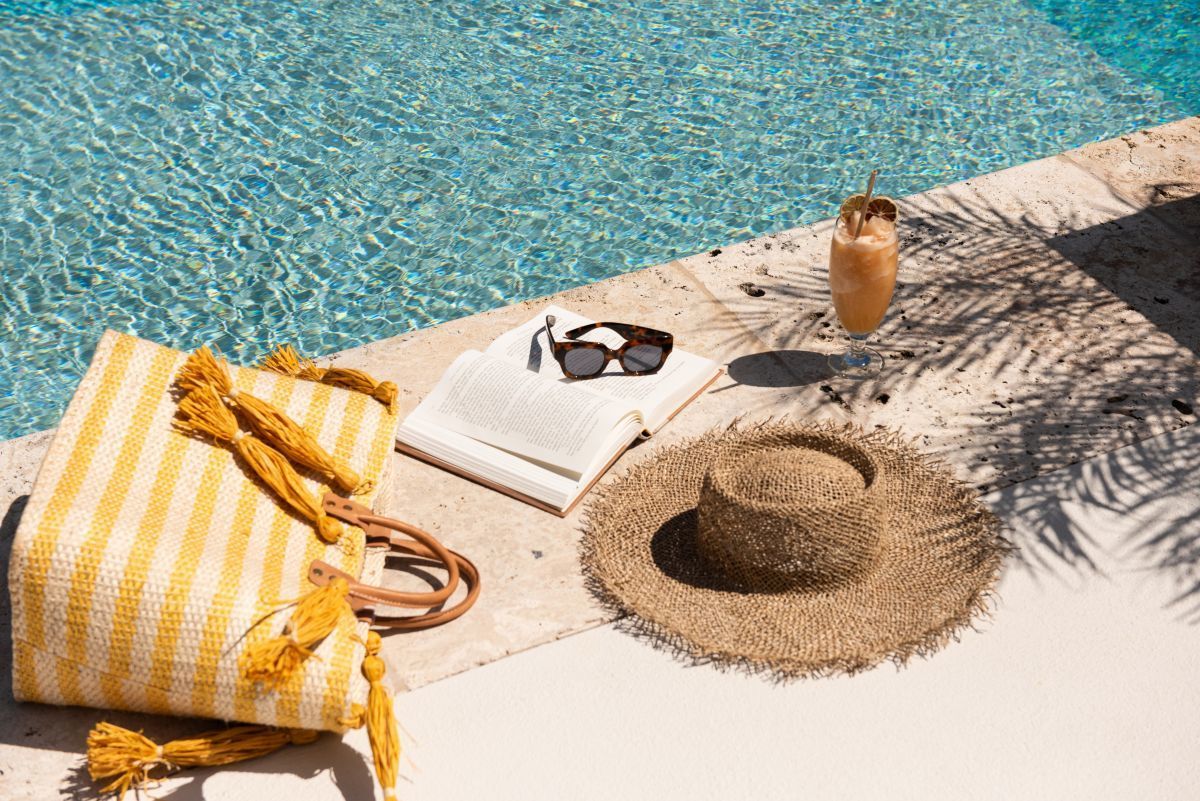 Pine Cay Poolside Dining